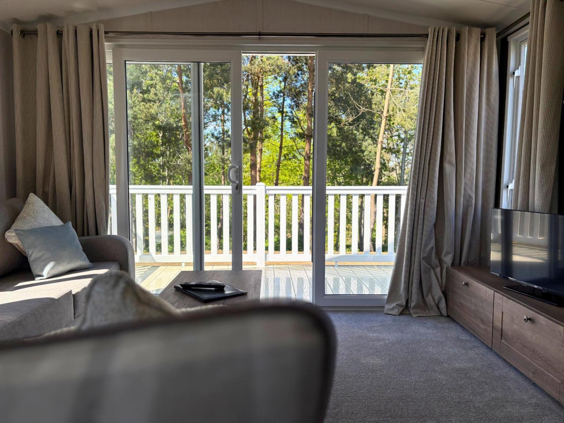 Linwater Caravan Park - Luxury Lodges And Static Caravans Near Edinburgh Newbridge  Exteriör bild