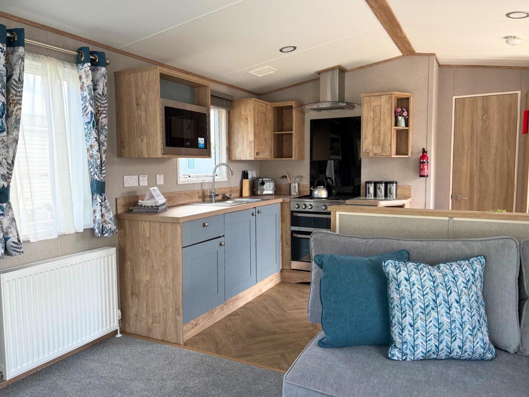 Linwater Caravan Park - Luxury Lodges And Static Caravans Near Edinburgh Newbridge  Exteriör bild