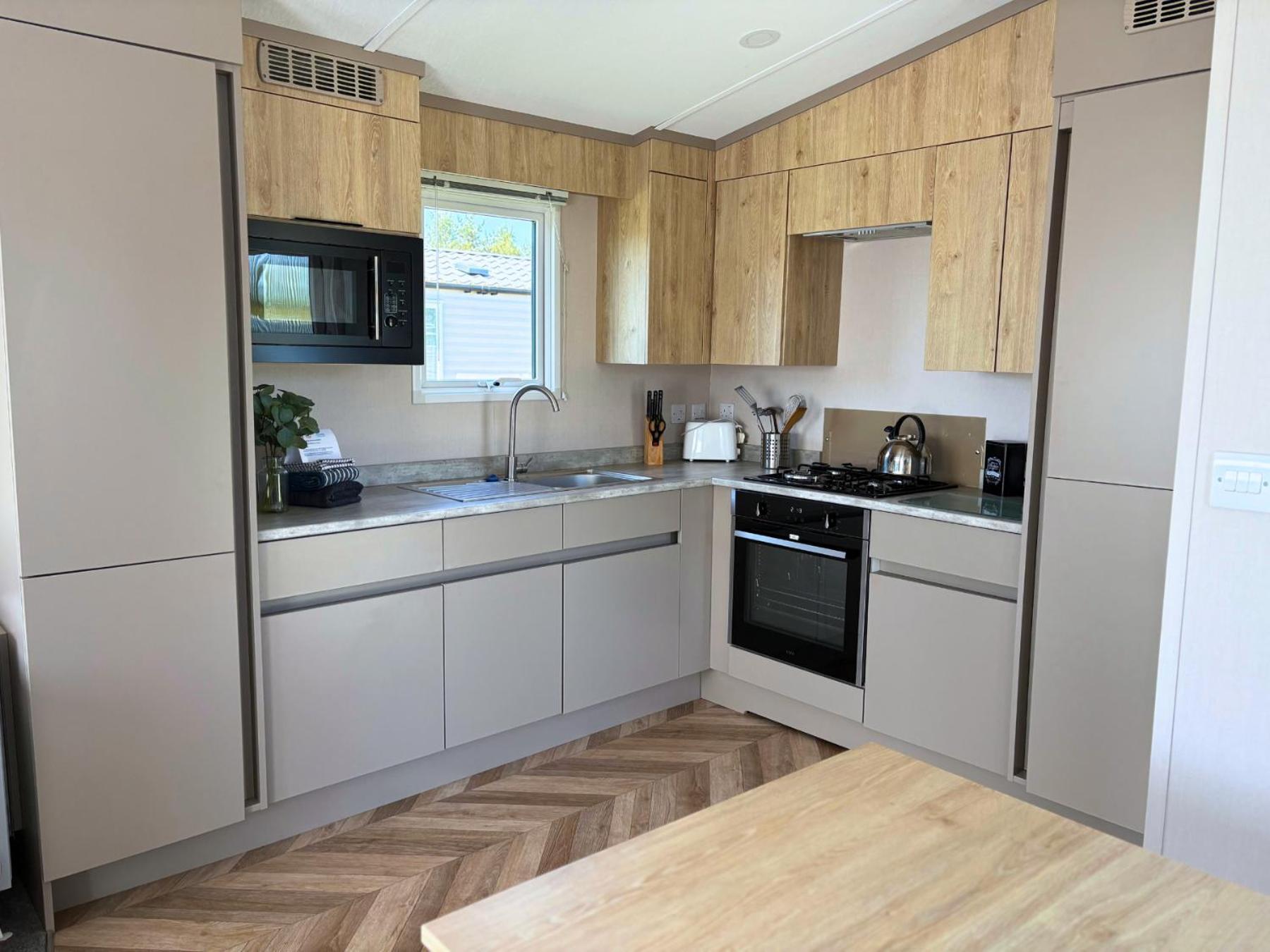 Linwater Caravan Park - Luxury Lodges And Static Caravans Near Edinburgh Newbridge  Exteriör bild